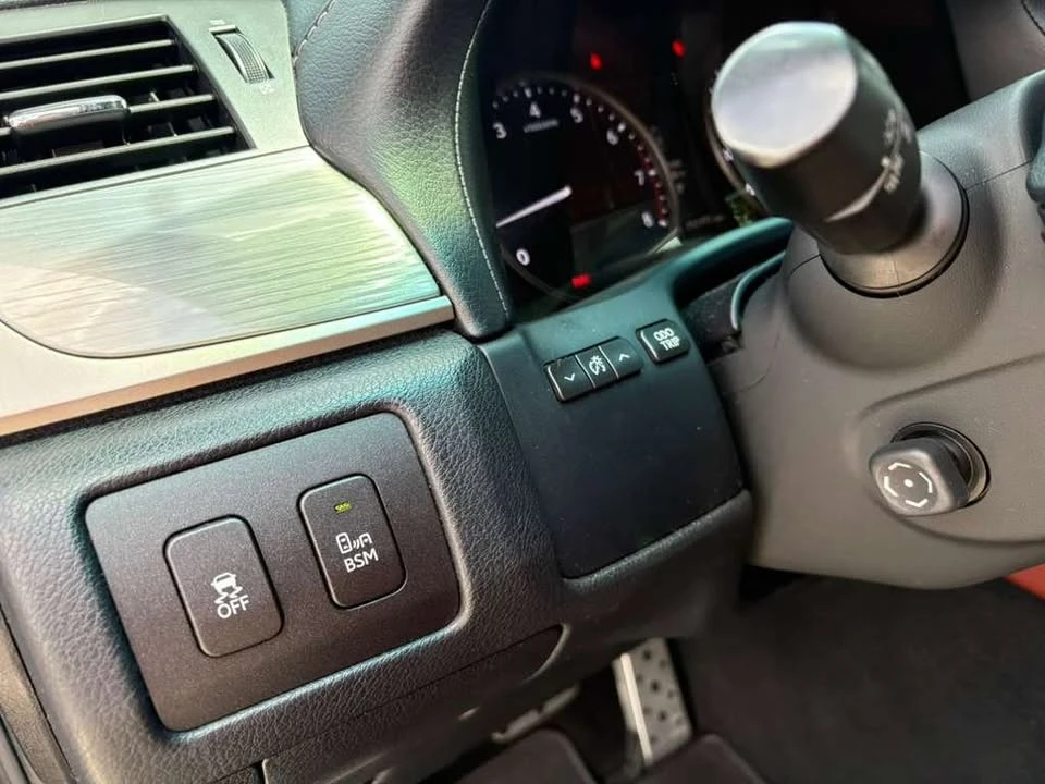 2016 Lexus GS 4th Gen - Image 16 of 19