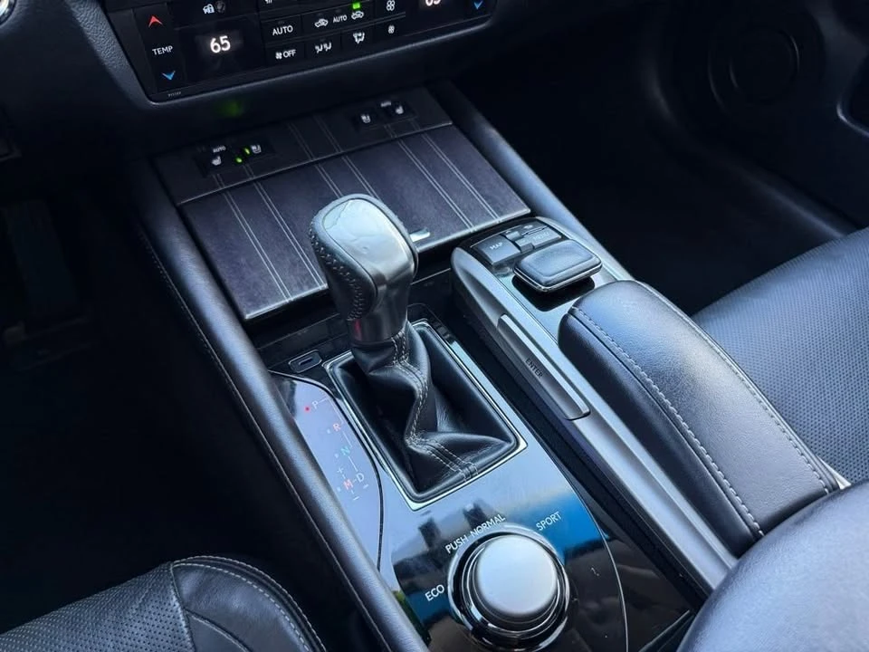 2016 Lexus GS 4th Gen - Image 13 of 20