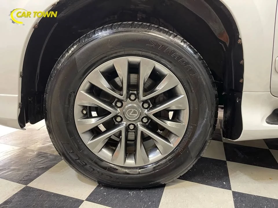 2016 Lexus GX 2nd Gen - Image 15 of 20