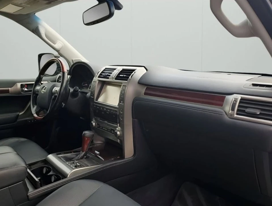 2016 Lexus GX 2nd Gen - Image 4 of 8