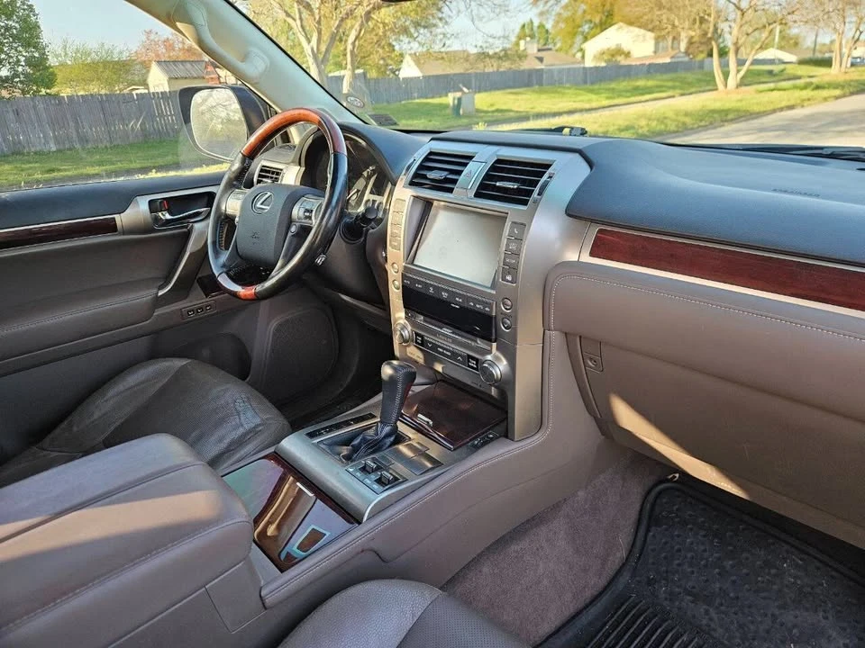 2016 Lexus GX 2nd Gen - Image 16 of 19