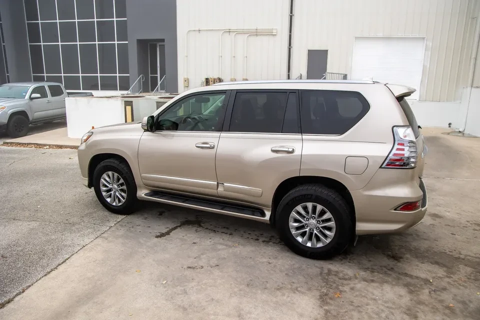 2016 Lexus GX 2nd Gen - Image 6 of 9