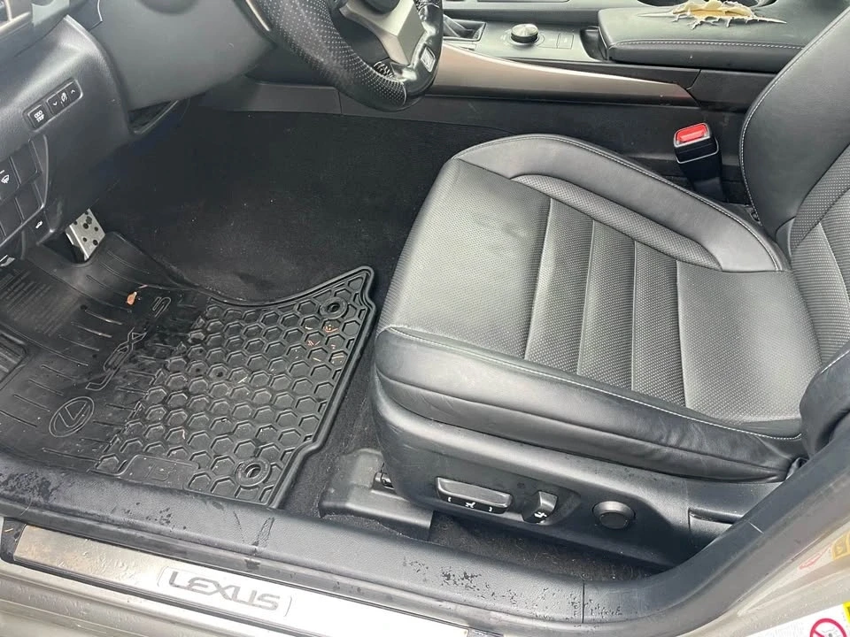 2016 Lexus IS 3rd Gen - Image 5 of 11