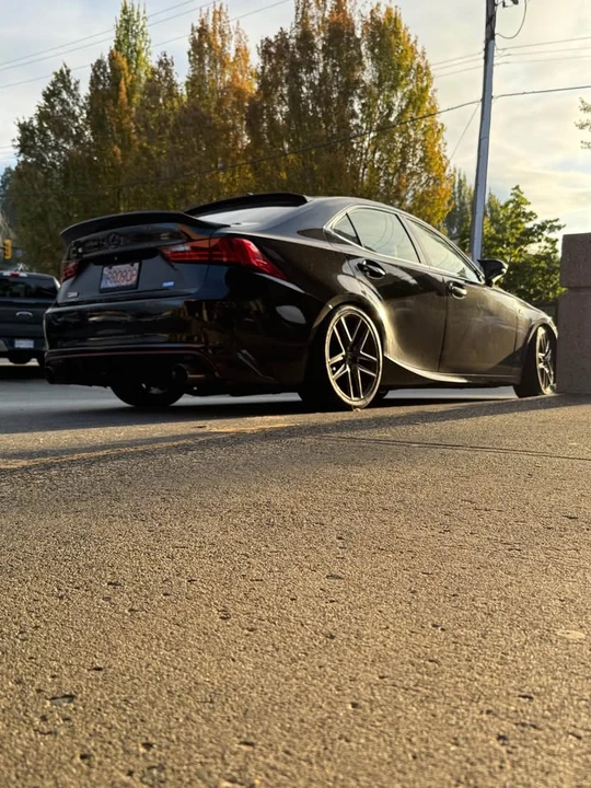 2016 Lexus IS 3rd Gen - Image 8 of 9