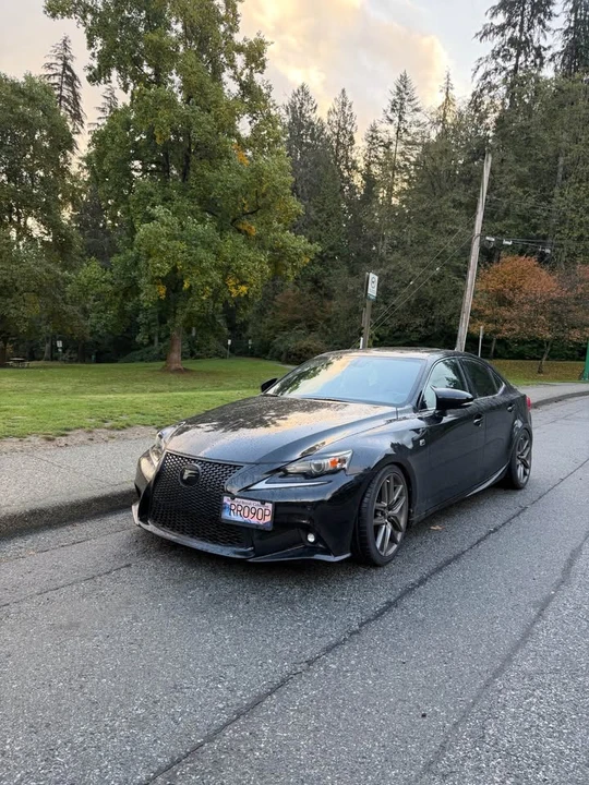 2016 Lexus IS 3rd Gen - Image 4 of 9