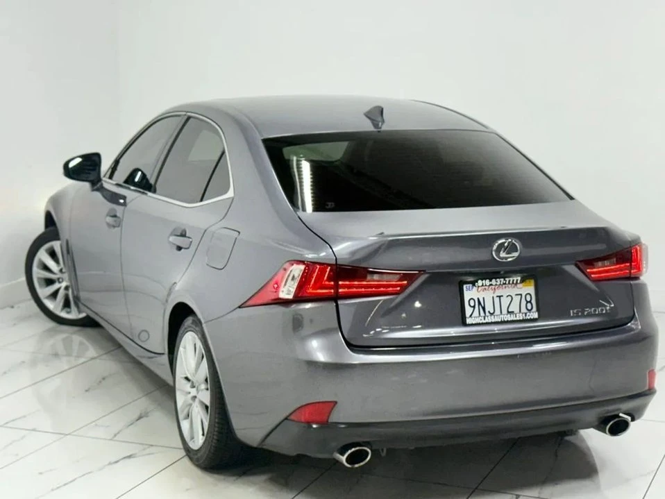 2016 Lexus IS 3rd Gen - Image 8 of 20