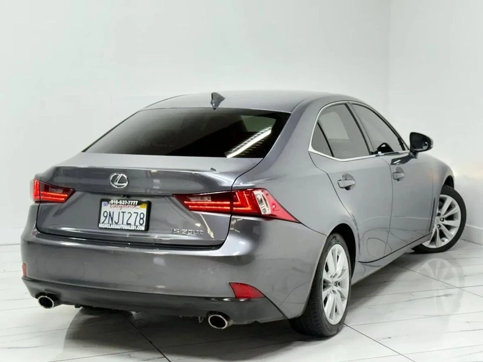 2016 Lexus IS 3rd Gen - Image 11 of 20
