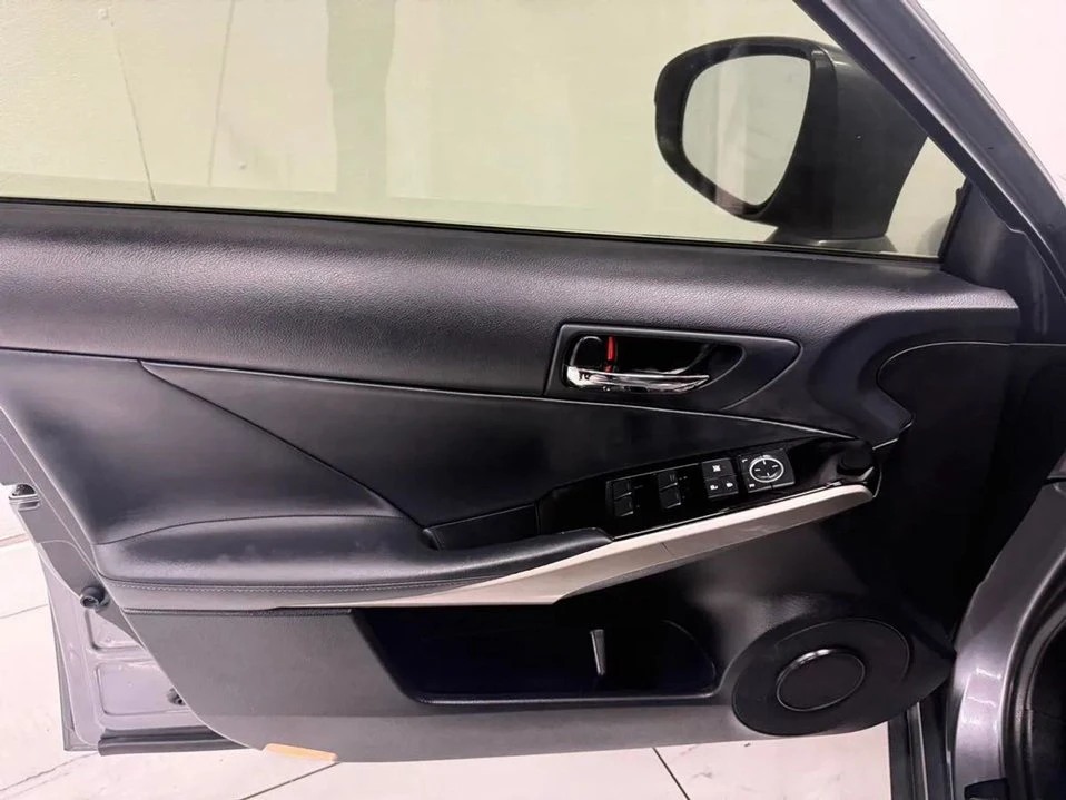 2016 Lexus IS 3rd Gen - Image 13 of 20