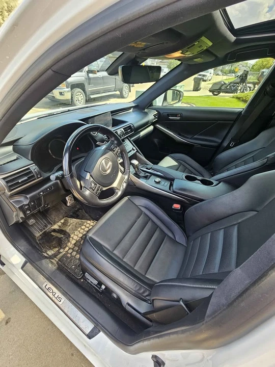2016 Lexus IS 3rd Gen - Image 8 of 11