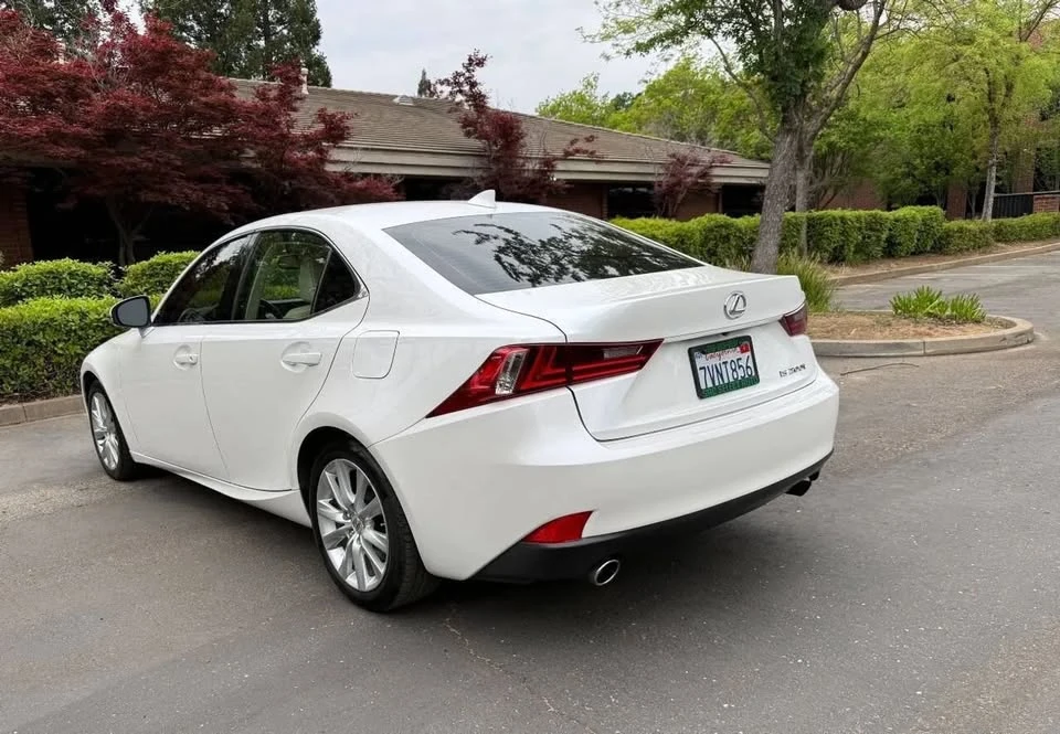2016 Lexus IS 3rd Gen - Image 8 of 20