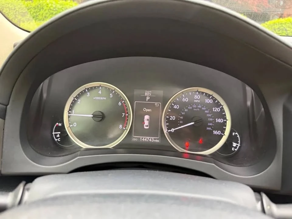 2016 Lexus IS 3rd Gen - Image 14 of 20