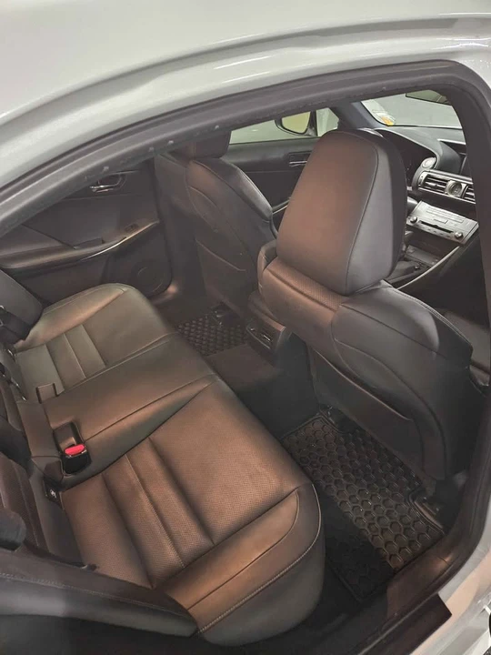 2016 Lexus IS 3rd Gen - Image 10 of 12