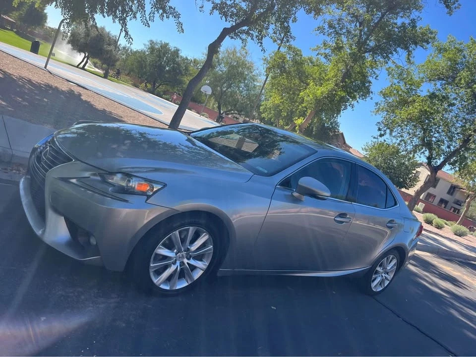2016 Lexus IS 3rd Gen - Image 18 of 20