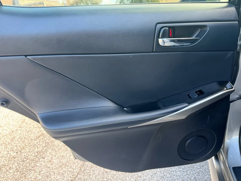 2016 Lexus IS 3rd Gen - Image 16 of 17