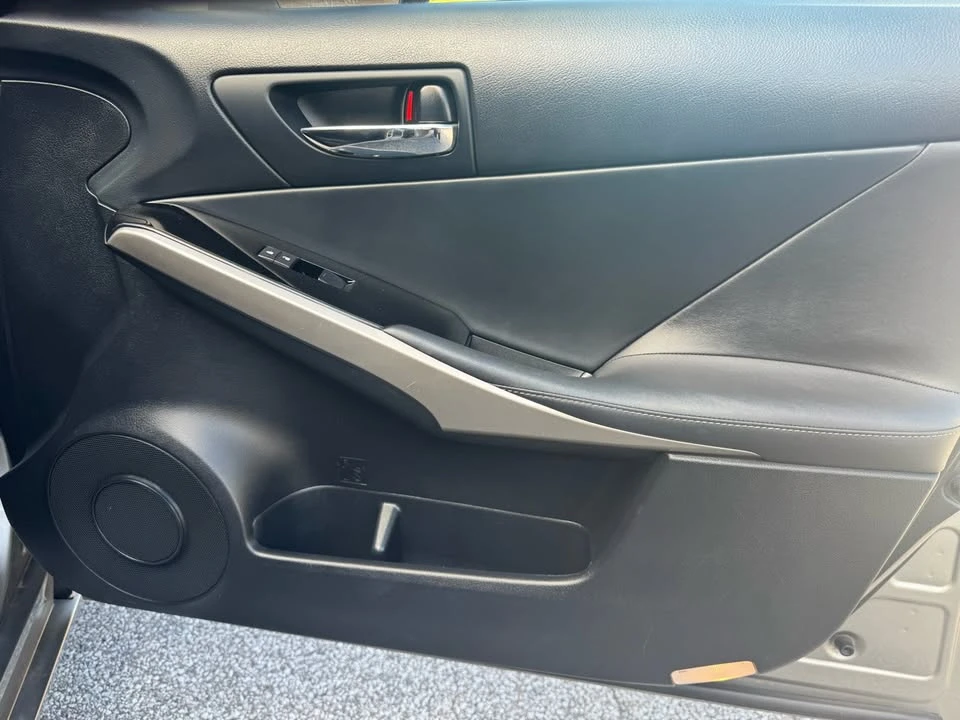 2016 Lexus IS 3rd Gen - Image 17 of 17