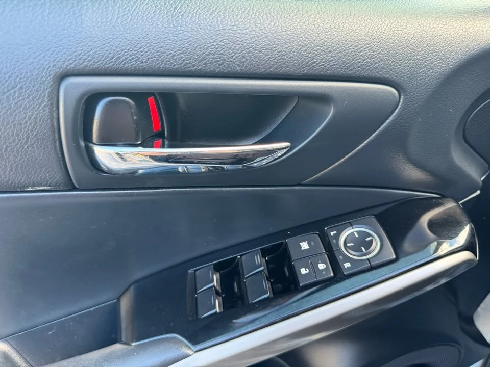 2016 Lexus IS 3rd Gen - Image 12 of 17