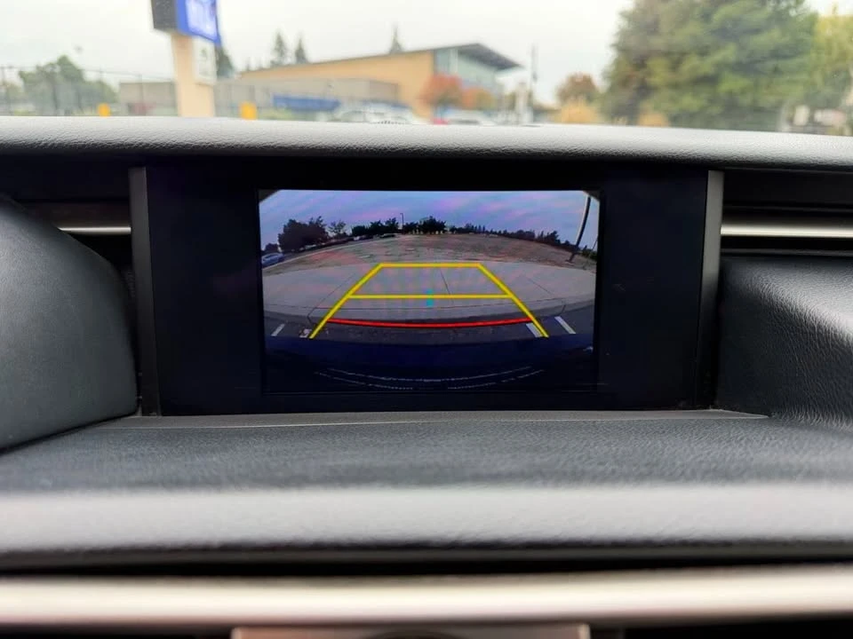 2016 Lexus IS 3rd Gen - Image 15 of 19