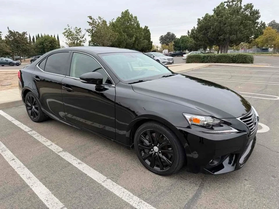 2016 Lexus IS 3rd Gen - Image 7 of 20
