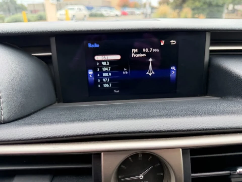 2016 Lexus IS 3rd Gen - Image 14 of 19
