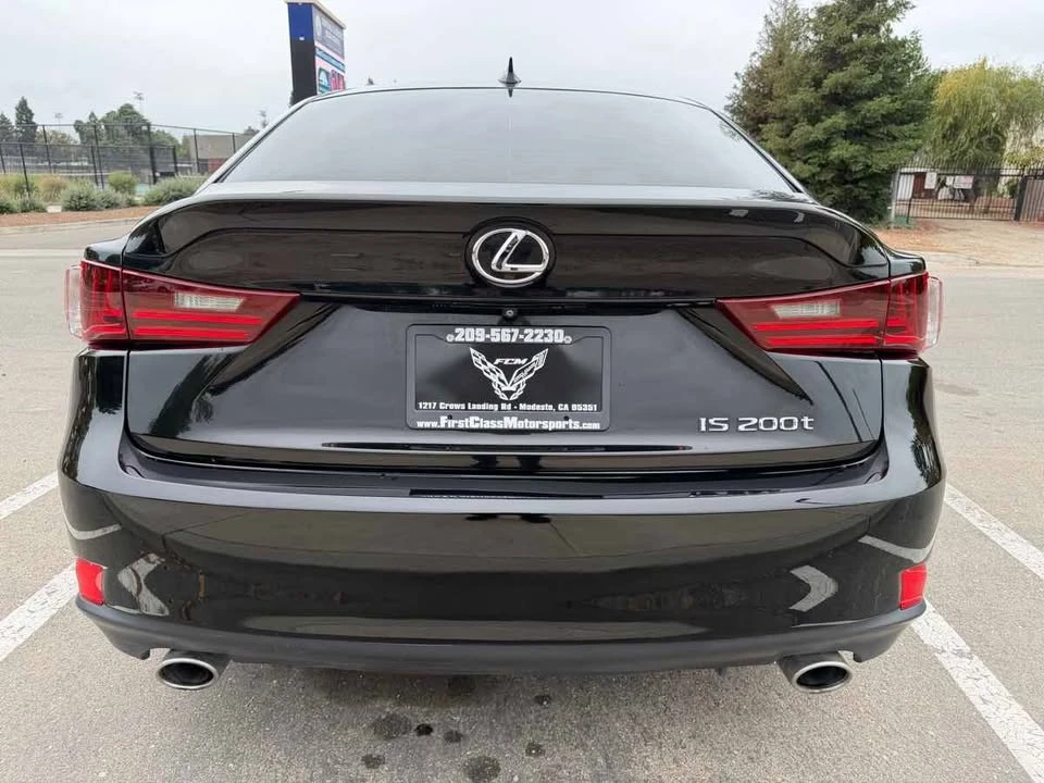 2016 Lexus IS 3rd Gen - Image 5 of 19