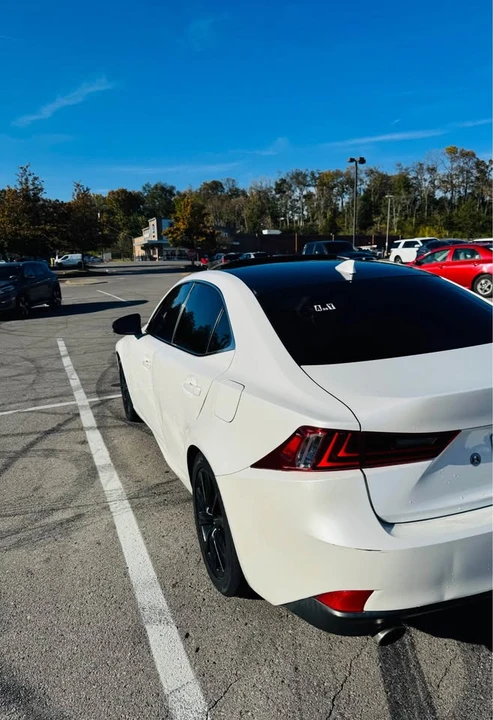2016 Lexus IS 3rd Gen - Image 4 of 8