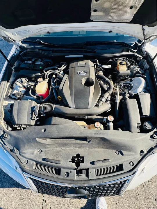 2016 Lexus IS 3rd Gen - Image 7 of 8