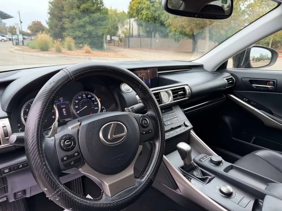 2016 Lexus IS 3rd Gen - Image 11 of 19