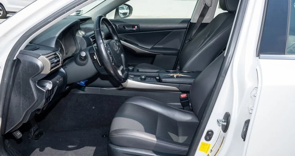 2016 Lexus IS 3rd Gen - Image 10 of 20
