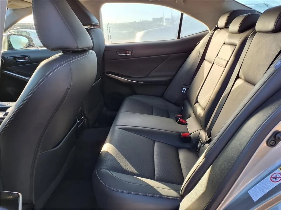 2016 Lexus IS 3rd Gen - Image 8 of 20