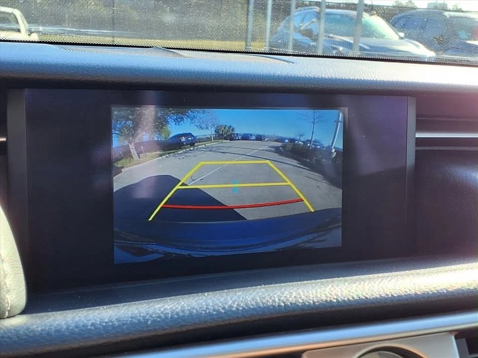 2016 Lexus IS 3rd Gen - Image 18 of 20