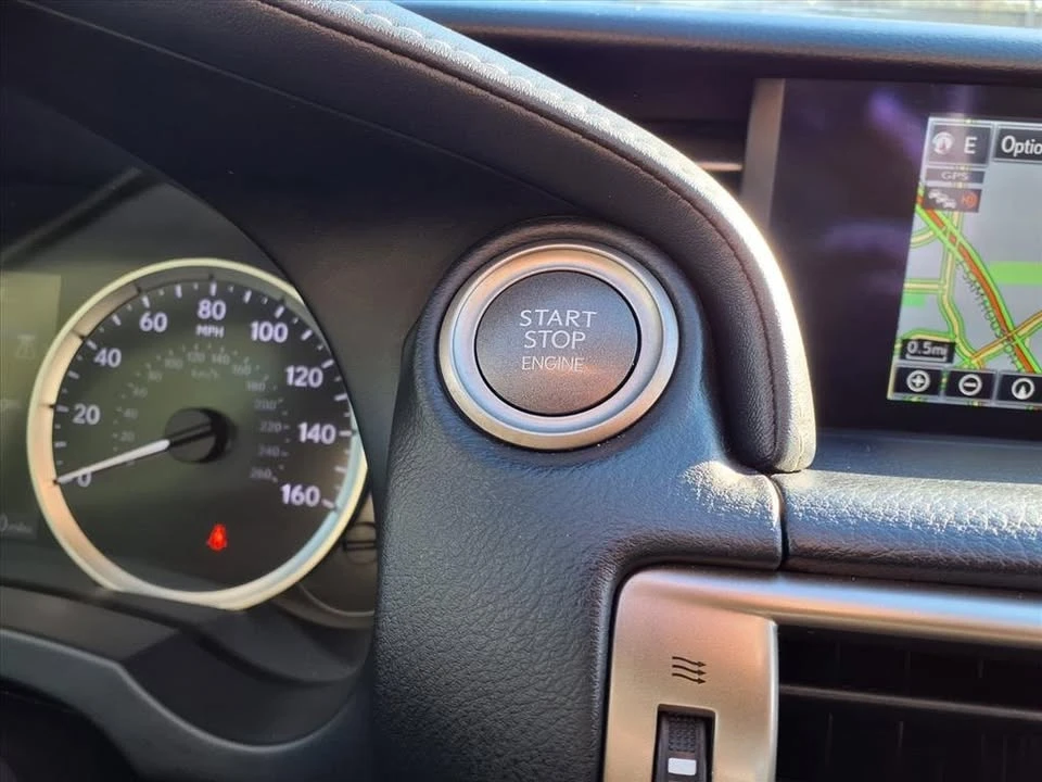 2016 Lexus IS 3rd Gen - Image 19 of 20