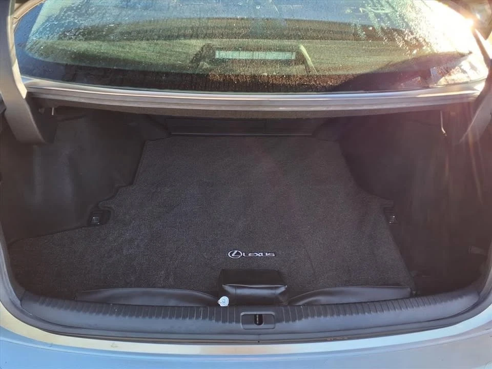 2016 Lexus IS 3rd Gen - Image 4 of 20