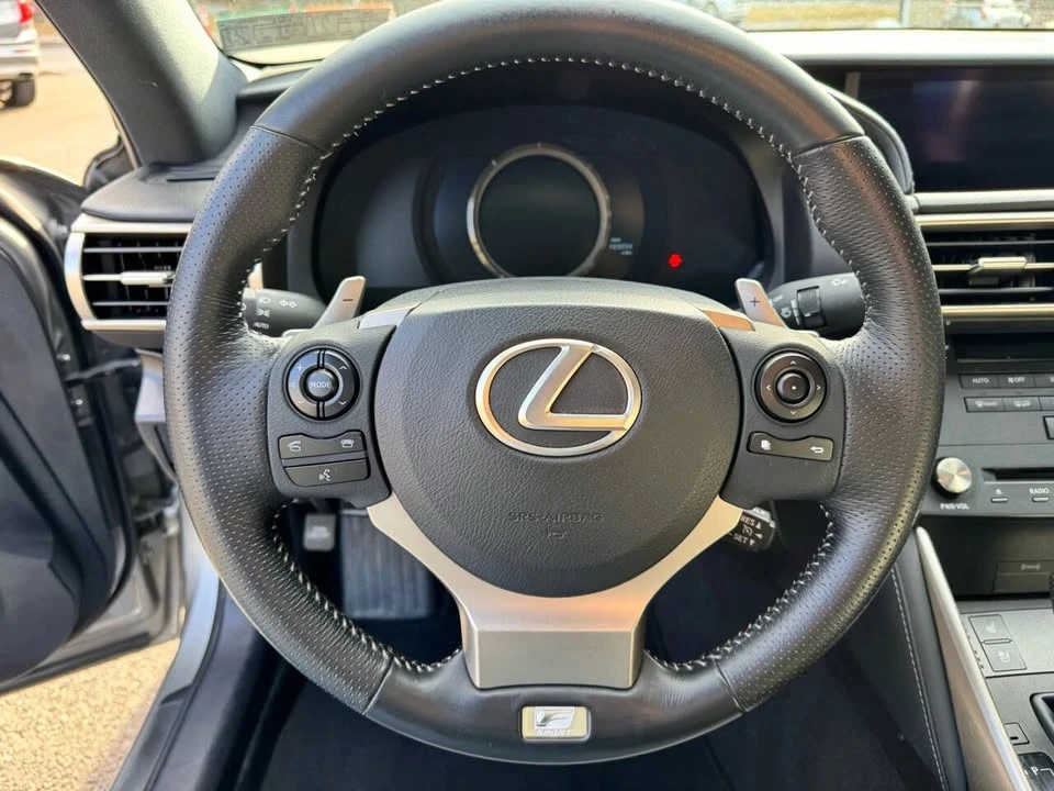 2016 Lexus IS 3rd Gen - Image 19 of 20