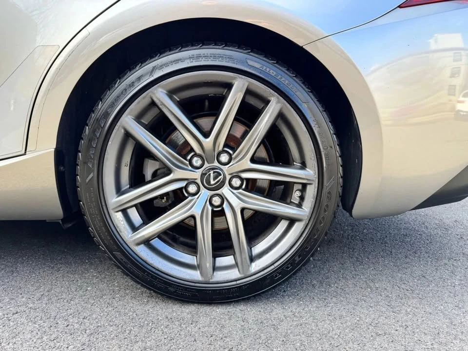 2016 Lexus IS 3rd Gen - Image 9 of 20