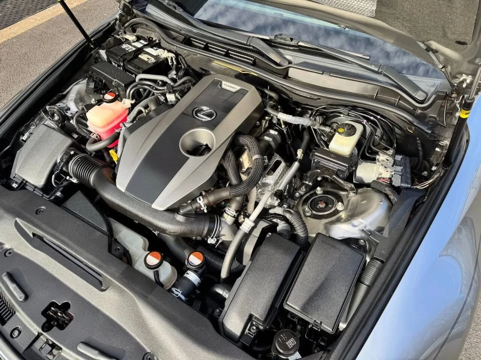 2016 Lexus IS 3rd Gen - Image 14 of 20