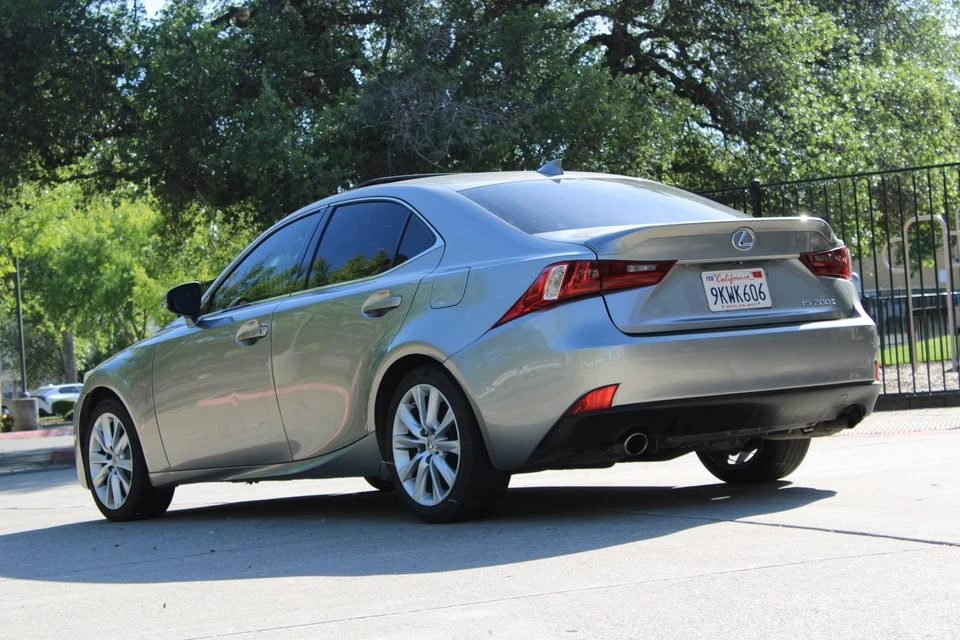 2016 Lexus IS 3rd Gen - Image 5 of 19