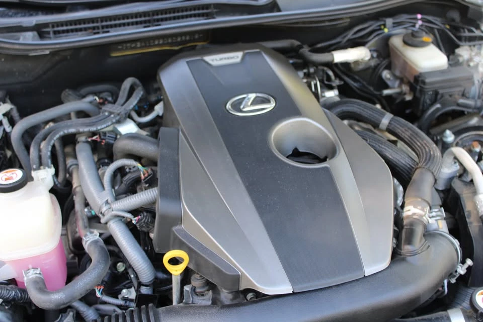 2016 Lexus IS 3rd Gen - Image 19 of 19