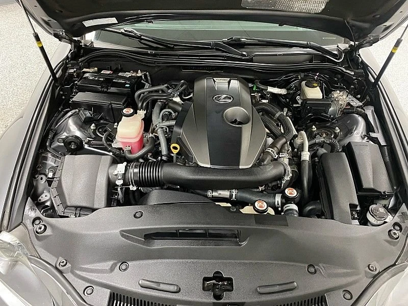 2016 Lexus IS 3rd Gen - Image 15 of 18