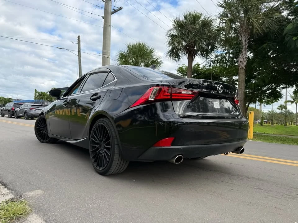 2016 Lexus IS 3rd Gen - Image 4 of 10