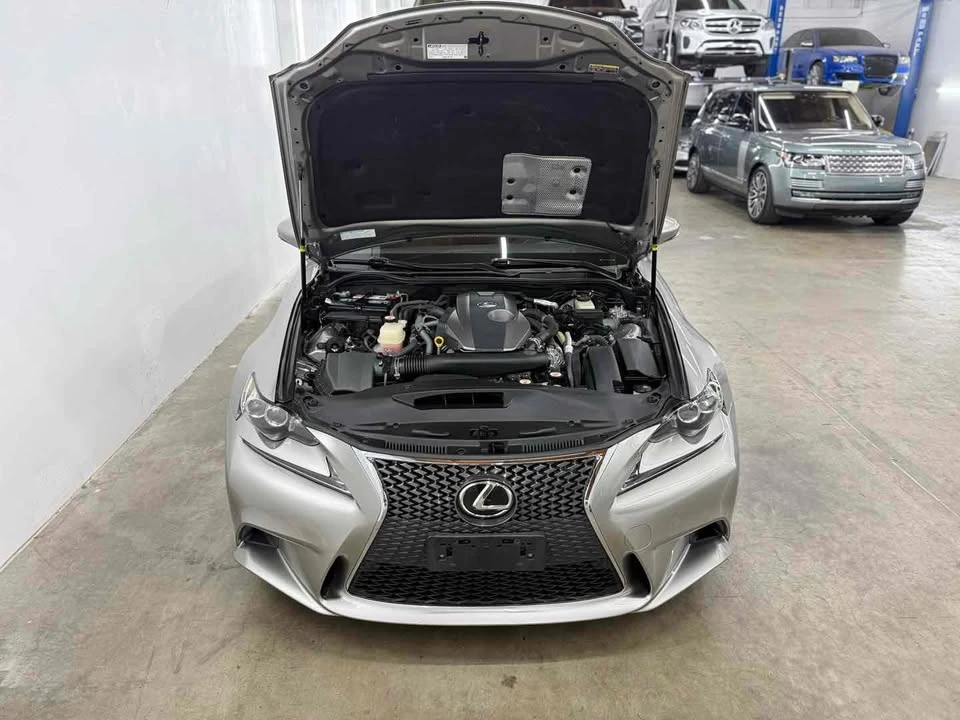 2016 Lexus IS 3rd Gen - Image 9 of 20