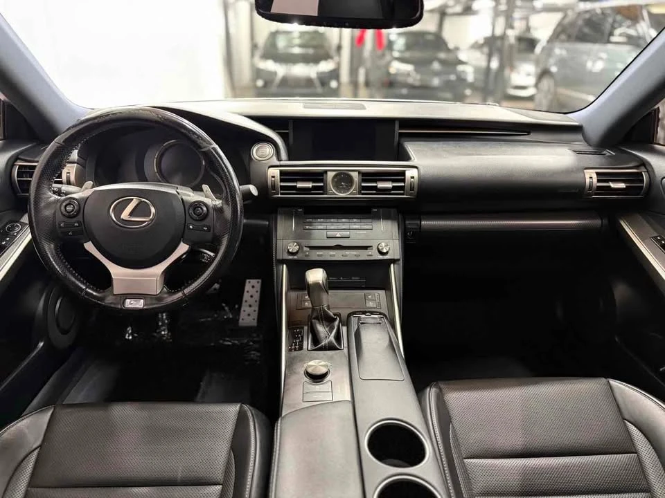2016 Lexus IS 3rd Gen - Image 18 of 20