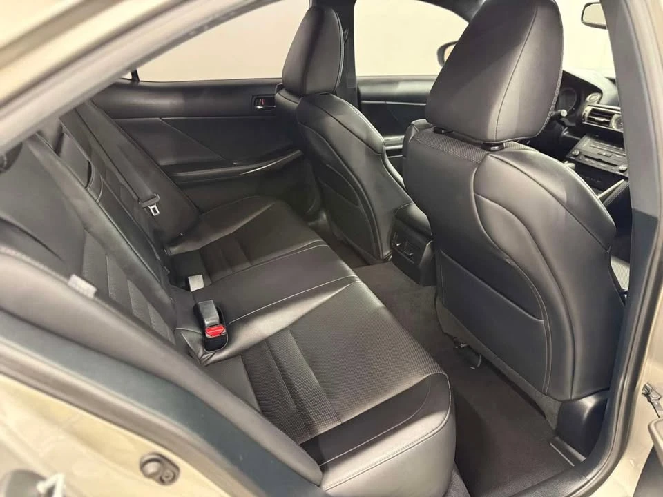 2016 Lexus IS 3rd Gen - Image 17 of 20