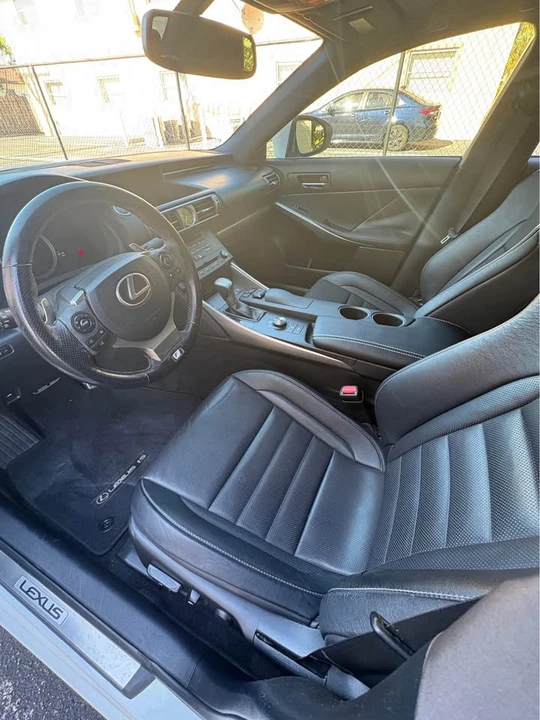 2016 Lexus IS 3rd Gen - Image 5 of 9