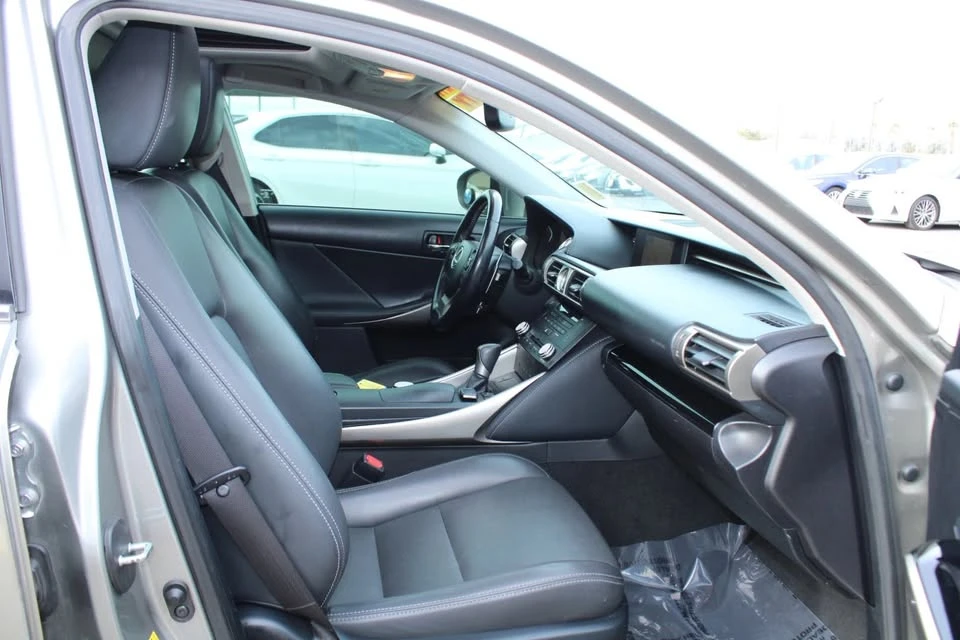 2016 Lexus IS 3rd Gen - Image 16 of 18