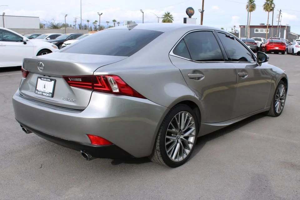 2016 Lexus IS 3rd Gen - Image 4 of 18