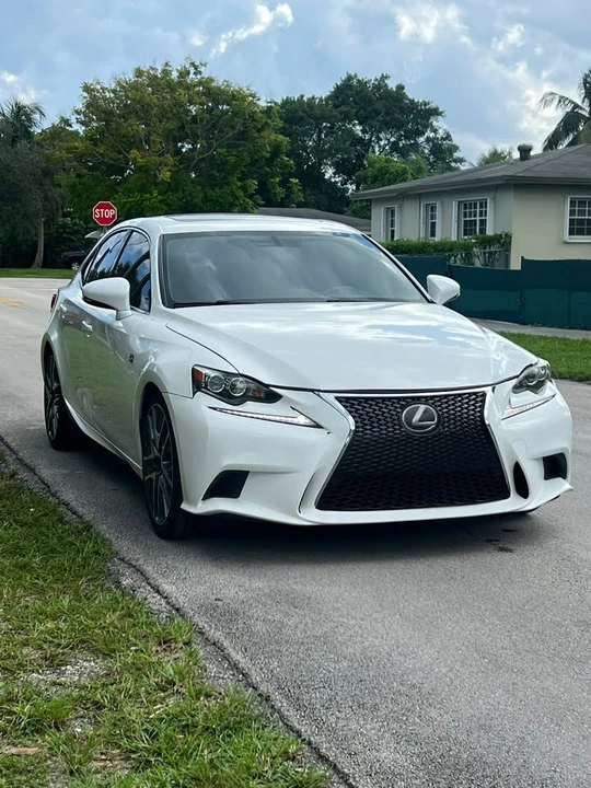 2016 Lexus IS 3rd Gen - Image 8 of 13
