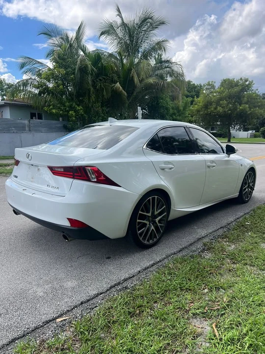 2016 Lexus IS 3rd Gen - Image 5 of 13