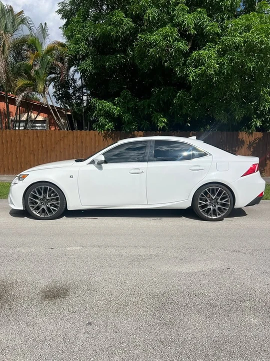 2016 Lexus IS 3rd Gen - Image 4 of 13