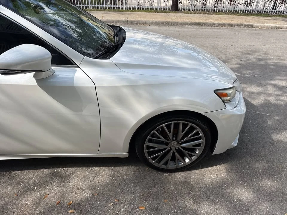 2016 Lexus IS 3rd Gen - Image 4 of 19