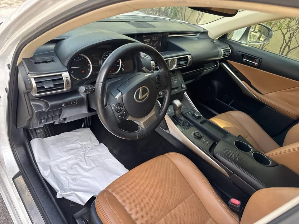 2016 Lexus IS 3rd Gen - Image 13 of 19